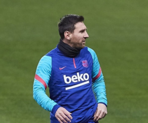 Đồng đội xác nhận Messi đang được PSG mời ký hợp đồng