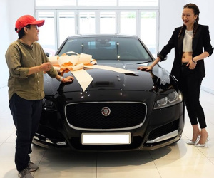 Bóc giá xế hộp của 'yêu nữ hàng hiệu' Thiều Bảo Trang