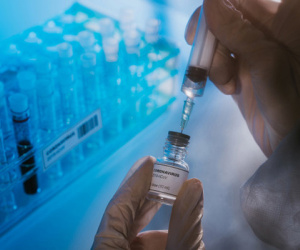 Một người bất ngờ tử vong sau khi tiêm vaccine Covid-19