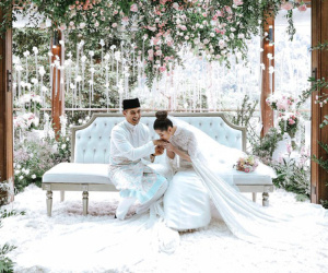 Tổ chức hôn lễ xa hoa bậc nhất năm 2018, ái nữ của đại gia giàu nhất Malaysia giờ có cuộc sống ra sao?
