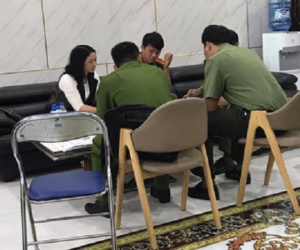Nhóm người tự xưng phóng viên xin tiền doanh nghiệp để làm tất niên