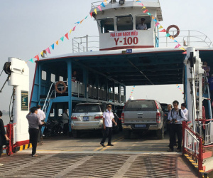 Bến phà tạm Rạch Miễu bắt đầu hoạt động, cầu Rạch Miễu sẽ thoát cảnh kẹt xe?