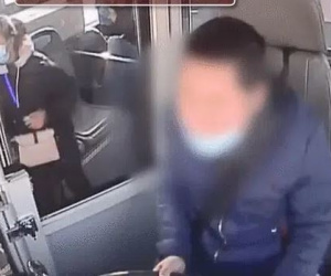 Tài xế xe bus được ca ngợi là anh hùng vì cứu hành khách trước khi tử vong vì đau tim