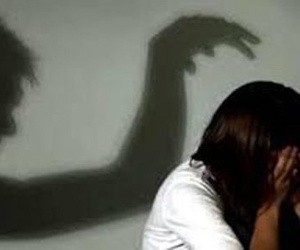 Hiếp dâm con gái riêng của vợ hơn 100 lần, gã đàn ông bị tuyên án tù 1.050 năm