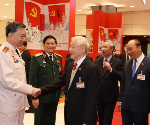 Chùm ảnh: Tổng Bí thư, Chủ tịch nước dự phiên thảo luận các văn kiện Đại hội XIII