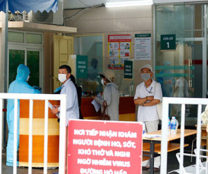 Bệnh viện Bạch Mai tạm dừng thăm hỏi bệnh nhân tại khu điều trị nội trú