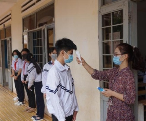 CẬP NHẬT: Hàng loạt trường ở TP.HCM thông báo cho học sinh, sinh viên nghỉ Tết sớm, hủy họp phụ huynh để phòng dịch