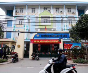 Hàng ngàn học sinh Hà Nội nghỉ học vì các ca dương tính SARS-CoV-2