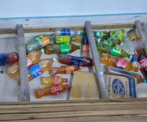 Ngày nào cũng thấy phòng trọ mới thuê có mùi lạ, sau vài ngày anh chàng thất kinh với "vật thể lạ" khi lật ga giường lên