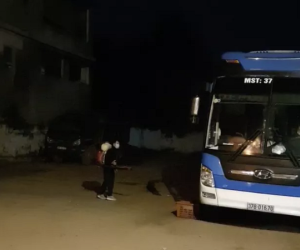 Chặn bắt xe khách 'lén' đón 14 người từ Hải Dương về Nghệ An trong đêm