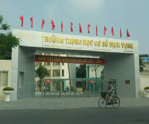 Nữ phụ huynh mắc Covid-19 ở Dịch Vọng đi Hải Dương ăn cưới