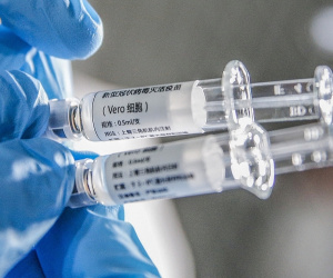Quan chức Đức đề xuất dùng vaccine Covid-19 của Trung Quốc, Nga