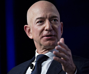 Jeff Bezos sẽ rời chức CEO Amazon