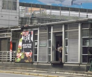 Thản nhiên quan hệ tình dục ở bến xe bus, cặp đôi đối mặt án tù giam