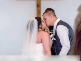 Bị 'cắm sừng', cô gái cưới luôn bạn trai của 'tiểu tam' để trả thù