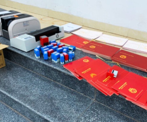 Triệt phá đường dây làm giả hàng ngàn giấy tờ mỗi tháng
