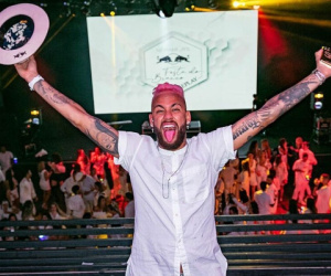 Neymar: "Nếu không tiệc tùng, tôi sẽ phát điên mất"