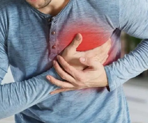 Đừng chủ quan với kiểu đau ngực sau: Rất có thể đây là 'triệu chứng vàng' cảnh báo đột tử