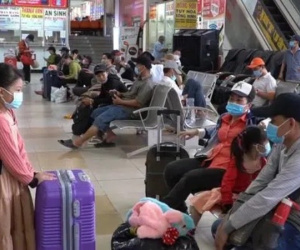 Hà Nội không phong tỏa tràn lan, không cấm người dân về quê ăn Tết