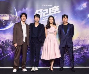Bom tấn 500 tỷ lên kệ sau 2 lần hoãn chiếu, Song Joong Ki nghẹn ngào: Tôi từng tuyệt vọng như nhân vật của phim