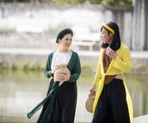 'Cô Đẩu' Công Lý gây ngỡ ngàng khi hóa thân thành Cám đanh đá trong MV Tết