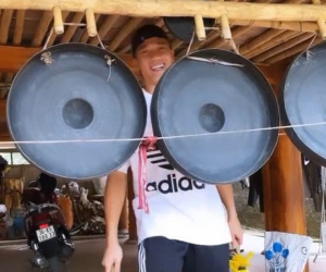 Mẫu Tây Dianka thích thú khi lần đầu về quê nhà Bùi Tiến Dũng ăn Tết