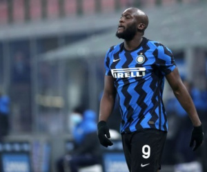 Man City nhắm mua Lukaku để thay Aguero