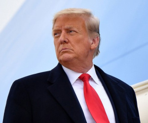 Đa số dân Mỹ muốn kết tội Trump