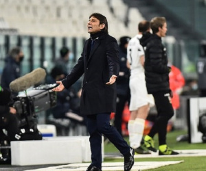 HLV Conte giơ ‘ngón tay thối’, mắng chửi thậm tệ chủ tịch Juventus