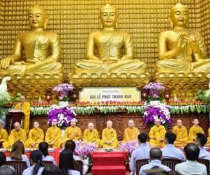 Người dân TP.HCM có được đi chùa lễ Phật trong những ngày Tết?