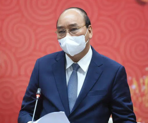 Thủ tướng trân quý các chiến sĩ áo trắng chống Covid-19: 'Tôi được biết nhiều đồng chí 1 năm qua chưa được về nhà'