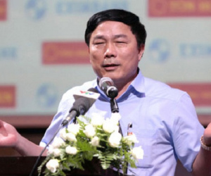 NÓNG: Bầu Đệ nhận tin vui, không phải trả hơn 4 tỷ đồng cho HLV Lopez và trợ lý