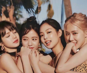 Tin vui mùng 1: BLACKPINK sở hữu album nghệ sĩ nữ Kpop bán chạy nhất mọi thời đại, xô đổ kỷ lục 18 năm bất bại của BoA!