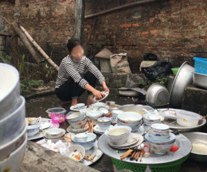 Vừa thấy cháu dâu, cô bác đã kháo nhau 'nay có người rửa bát rồi', nhưng ngay sau đó phải im tịt vì lời đáp của mẹ chồng