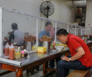 Những hàng quán nào phải đóng cửa, hàng quán nào được mở từ 16-2?