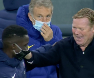 CĐV Barca chỉ trích HLV Koeman cười đùa dù đội nhà thua thảm