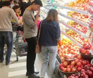 Sau Tết, giá nhiều mặt hàng giảm nhẹ