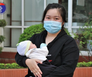 Bệnh nhi 24 ngày tuổi mắc COVID-19 tại Việt Nam đã khỏi bệnh