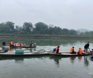 Thầy hiệu trưởng ở Nghệ An nghi nhảy cầu tự vẫn