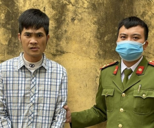 Khởi tố người đàn ông 'thông chốt' Covid-19, đấm công an ở Hải Dương