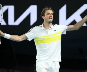 Medvedev đấu Djokovic ở chung kết Australian Open