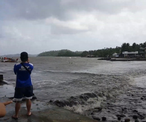 Bão Auring sắp đổ bộ Philippines sơ tán hàng trăm người dân