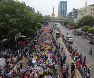 Giá nhiên liệu ở Myanmar tăng vọt vì biểu tình