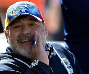 Maradona tử vong do uống thuốc ngủ trộn bia?