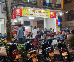 Cầu Giấy, Hà Nội: Hàng loạt quán bia thách thức lệnh giãn cách, ngồi đông như hội