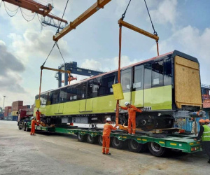 Đoàn tàu Metro thứ 3 của dự án đường sắt đô thị đoạn Nhổn – Ga Hà Nội đã về đến Việt Nam trong ngày đầu năm Tân Sửu
