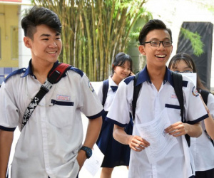 Phụ huynh hoang mang, tranh cãi vì quy định mới tuyển sinh lớp 10 Hà Nội