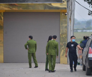 Nhân chứng bàng hoàng kể lại giây phút 8 người bị chém thương vong: 'Một người đàn ông nằm gục trên ô tô, máu chảy rất nhiều'