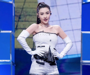 Trương Bá Chi bị mắng vô dụng lười nhác đến mức cả CBiz ghét bỏ, Lưu Đức Hoa lên tiếng tố cáo?