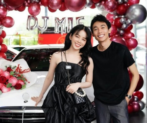 Bóc giá xế hộp Hồng Thanh 'tay trong tay' DJ Mie đi nhận ngày đầu năm mới